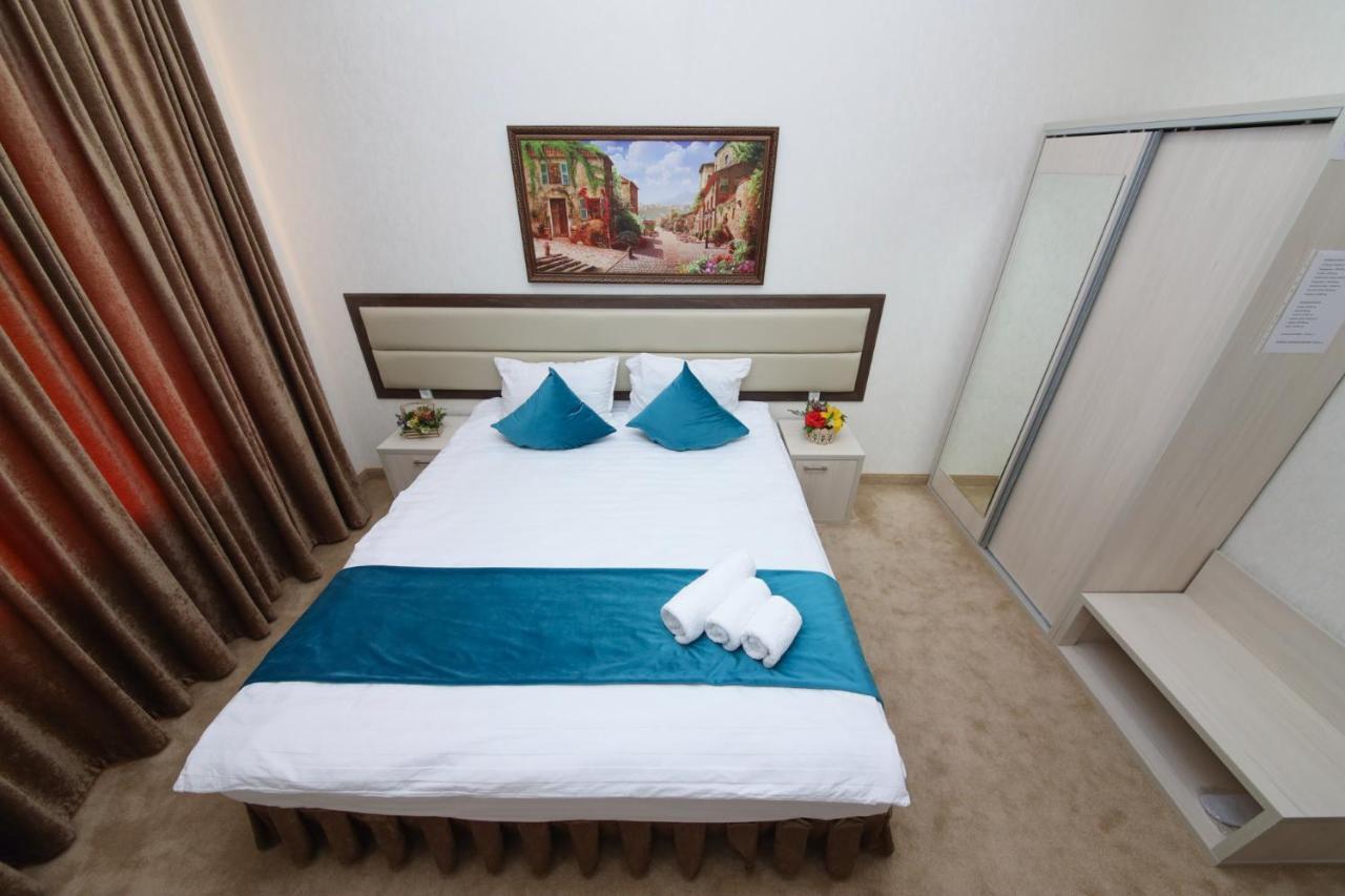 Hotel Globus Taşkent Dış mekan fotoğraf