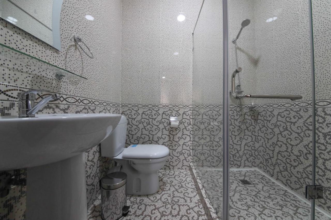 Hotel Globus Taşkent Dış mekan fotoğraf
