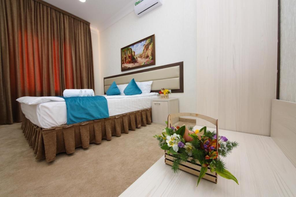 Hotel Globus Taşkent Dış mekan fotoğraf