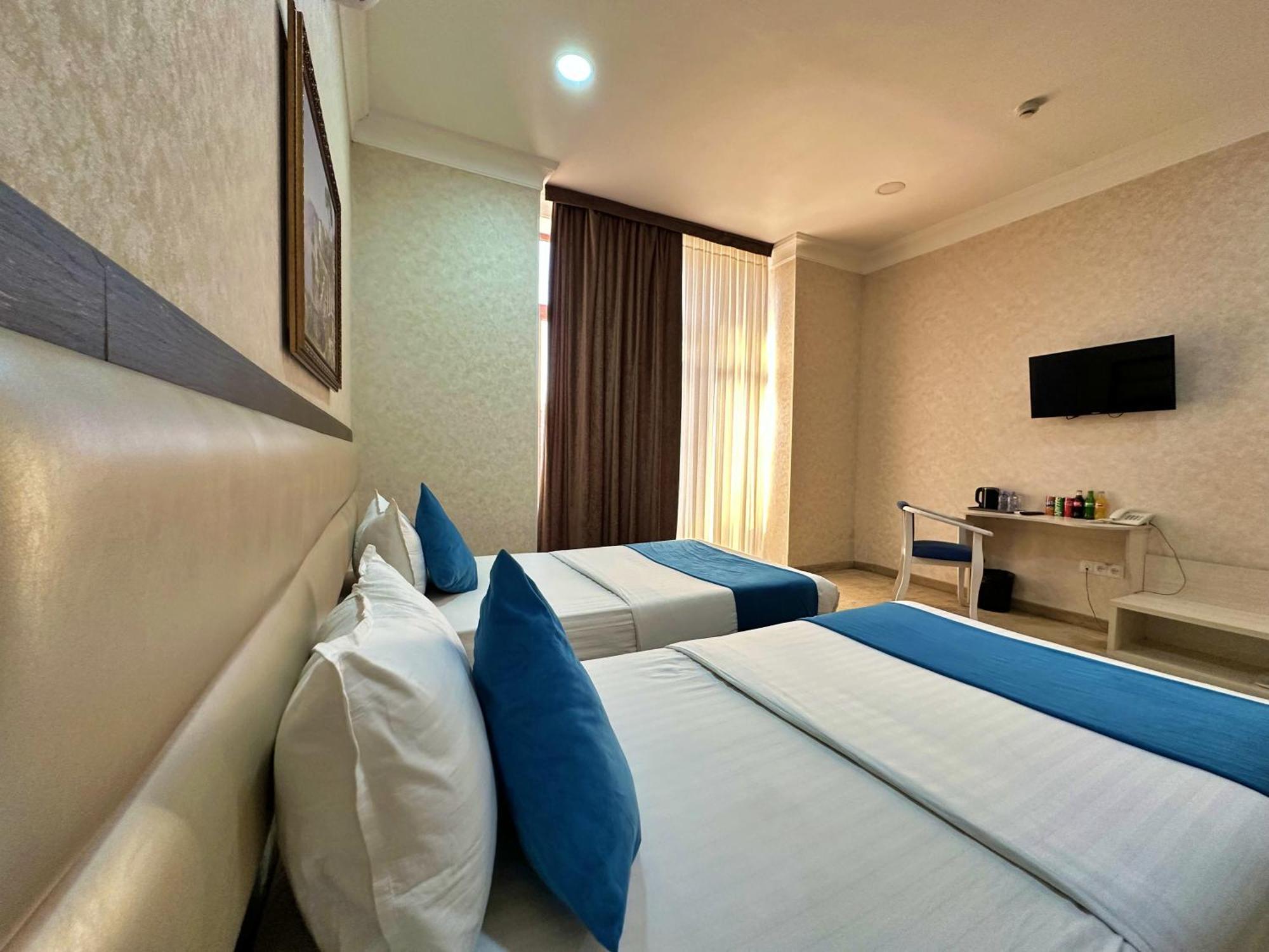 Hotel Globus Taşkent Dış mekan fotoğraf