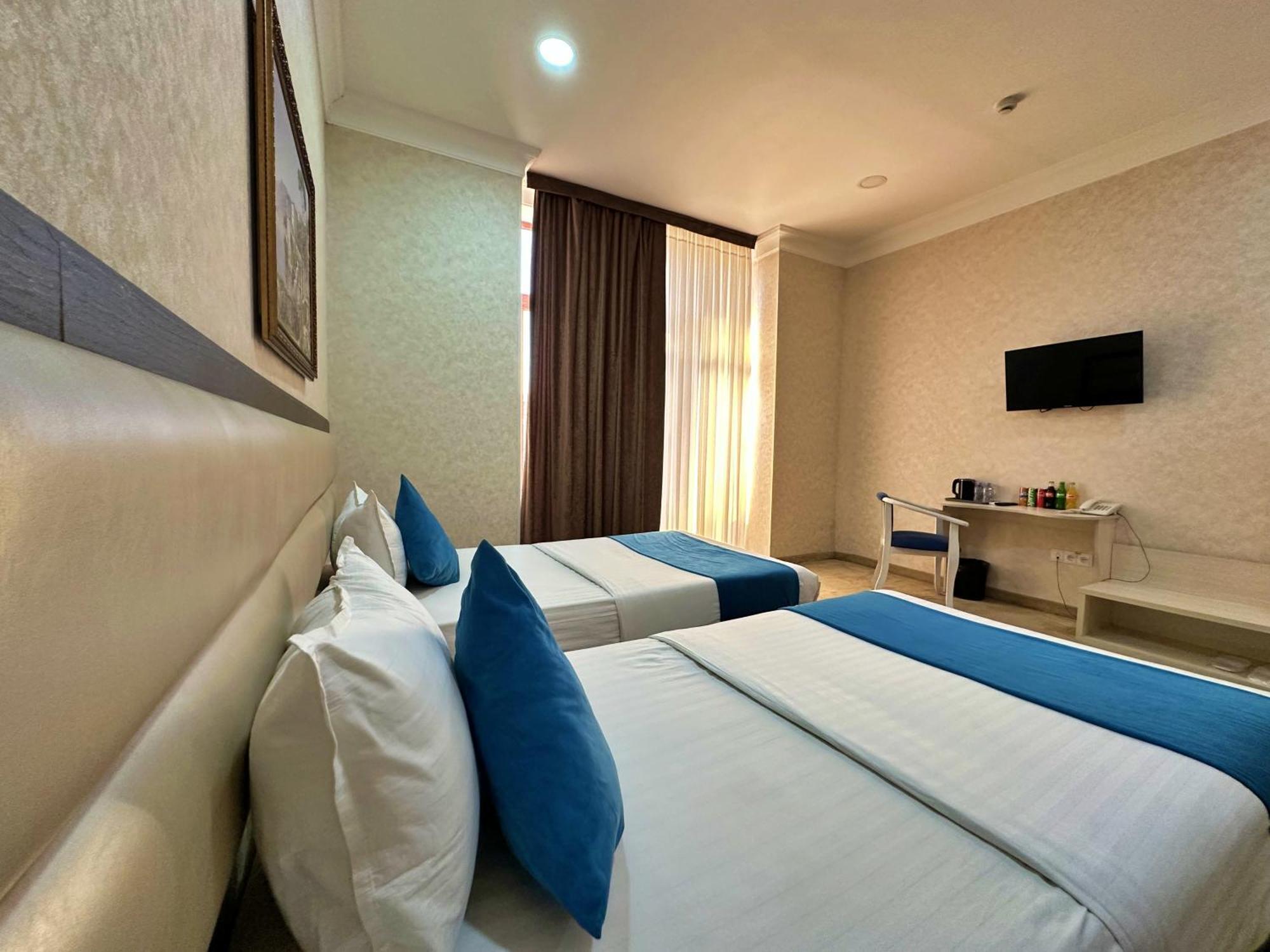 Hotel Globus Taşkent Dış mekan fotoğraf