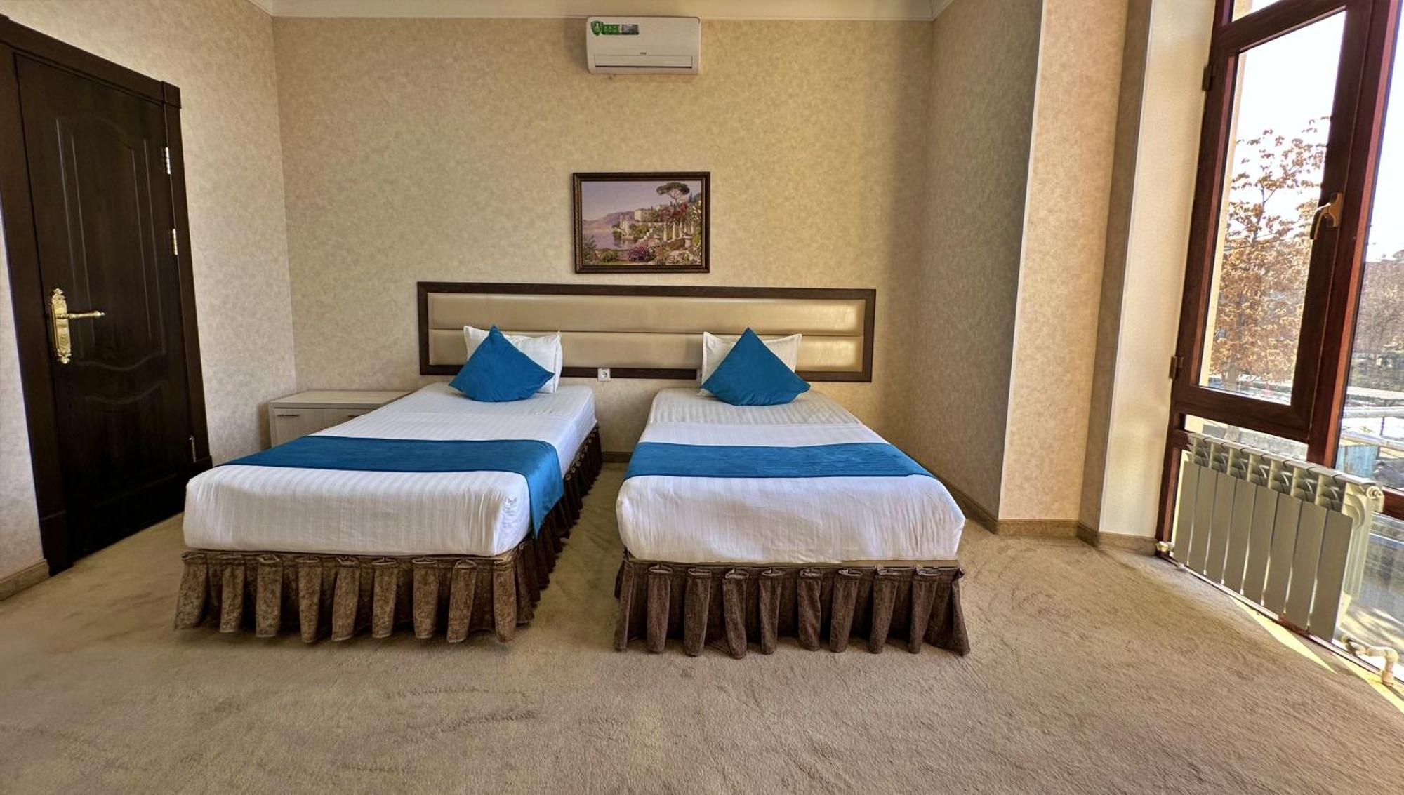 Hotel Globus Taşkent Dış mekan fotoğraf